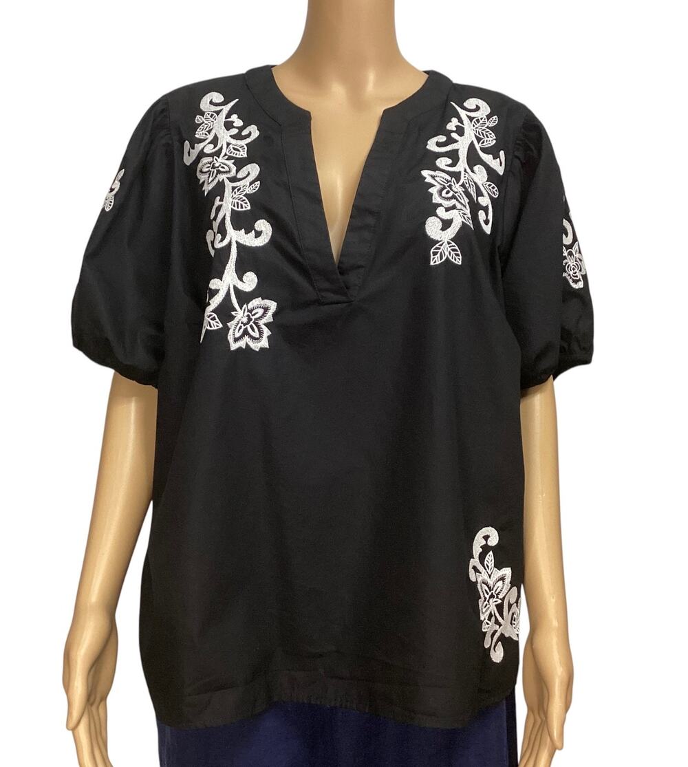 Torrid Belle Isle Floral Embroidered V-Neck Puff Sleeve‎ Tunic Top Boho size 1